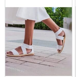 SOREL WHITE LEATHER SANDALS